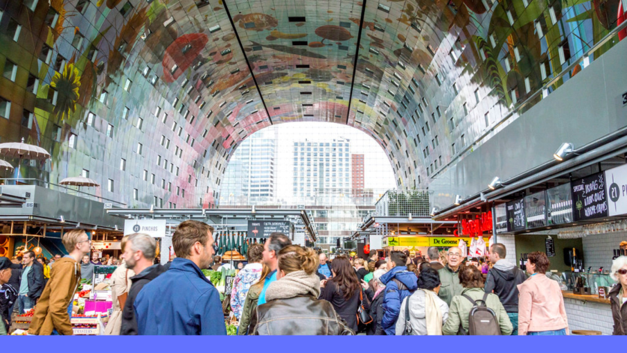 markthal Rotterdam met mensen