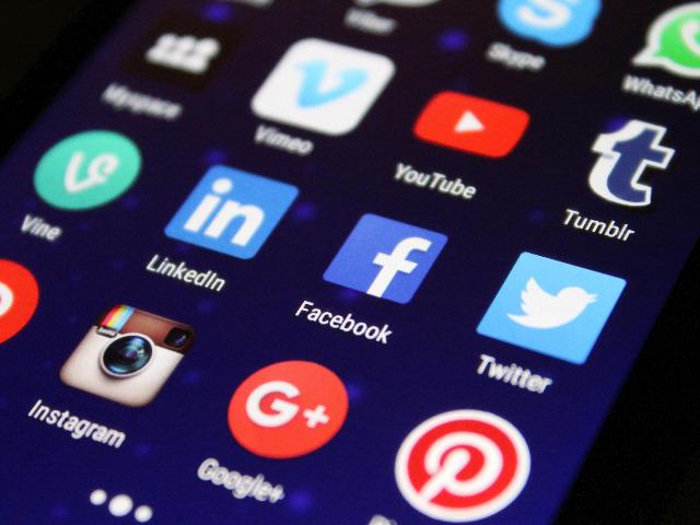 Foto Pixabay Apps op een telefoon