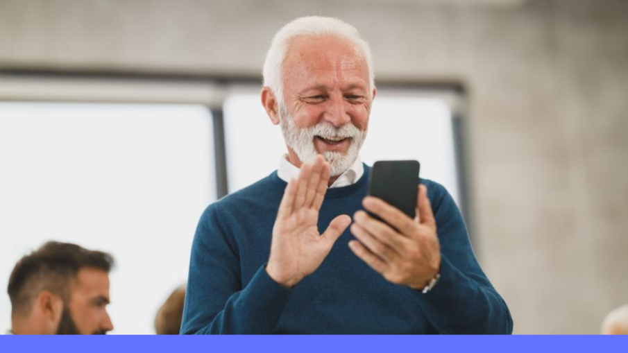 senior op mobiel