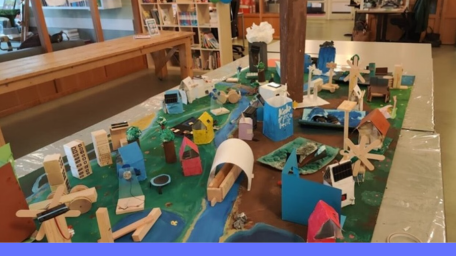 Kinderen ontwerpen de indeling van de toekomstige buurt Pendrecht