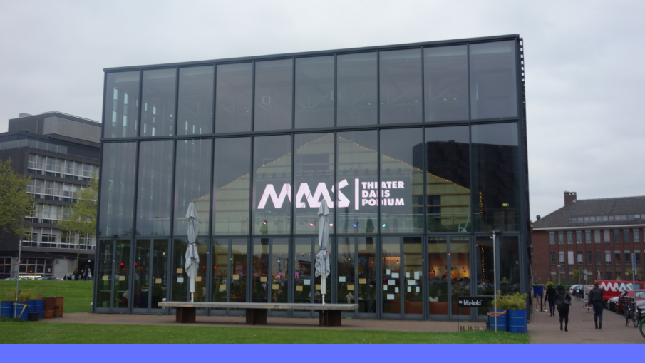 maaspodium