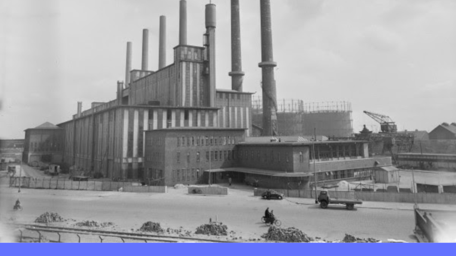 Het Steurgebouw in vroeger tijden. Foto Steurgebouw