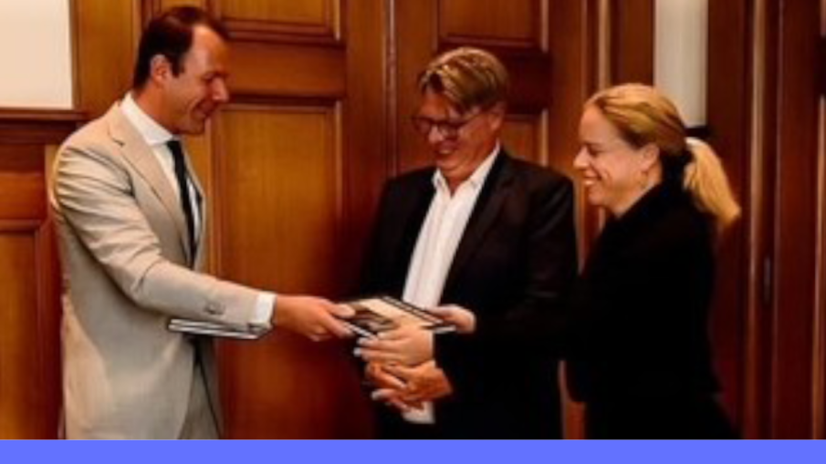fotoboek aangeboden huiselijk geweld