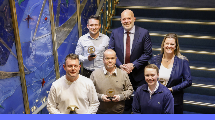 Uitreiking Havenkanjer 2025 aan winnaar Bas Pieren. FOTO BAS CZERWINSKI